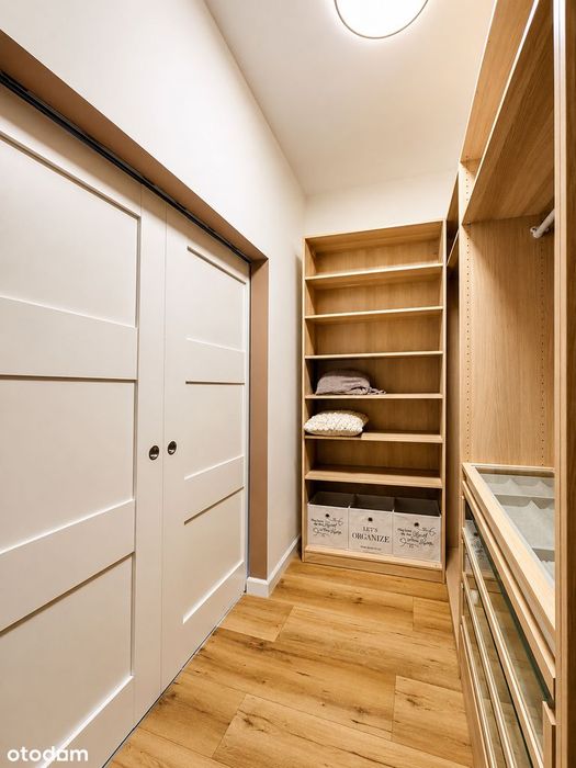 2 Pokoje / 53,7 M2 / Oddzielna Kuchnia / Garderoba / 1 Piętro