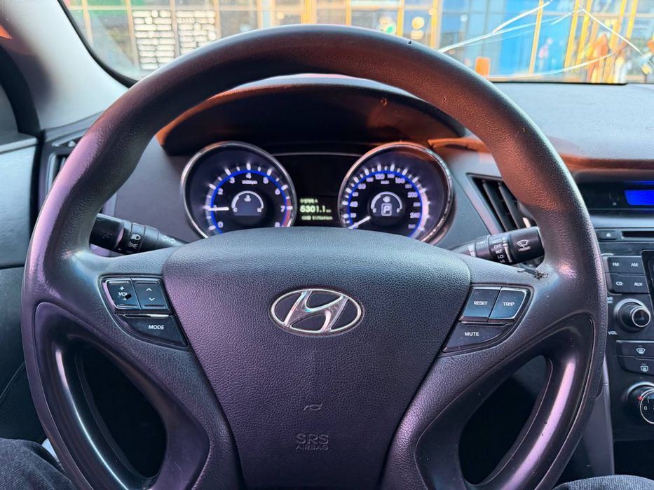 Hyundai Sonata 2012 lpi