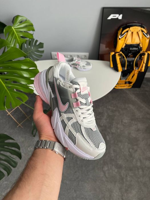 Кросівки Жіночі Nike V2K Runtekk White Grey Pink 36-41 Топ якість