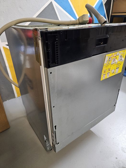 Maquina Lavar Loiça Encastre AEG FSB53907Z
