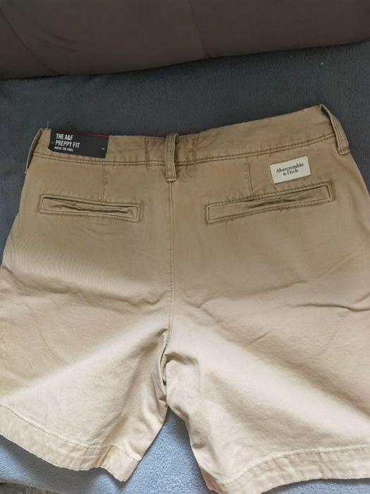 Spodenki Abercrombie & Fitch