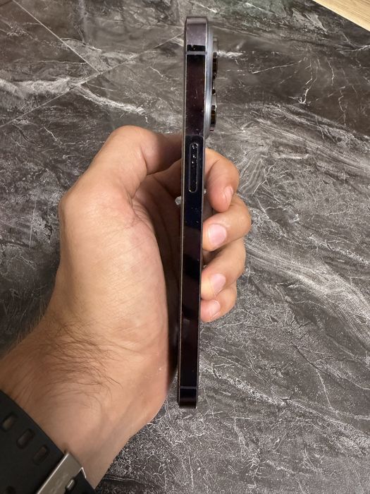 Продаю свій iPhone 14 Pro Max 256 ГБ фіолетовий в гарному стані 9/10,