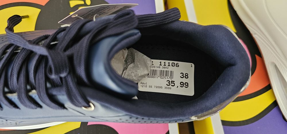 Ténis (imita os Skechers) novos