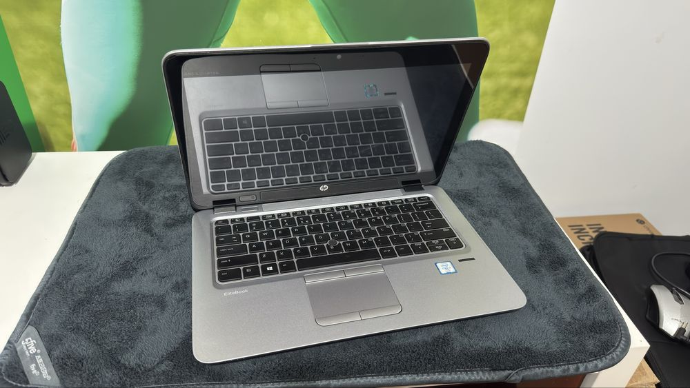 Touch HP 820 g3 i7 6th 16gb ram 256gb sdd