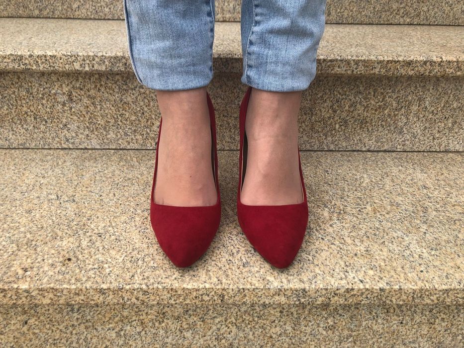 Sapatos salão/stiletos vermelhos, Novos