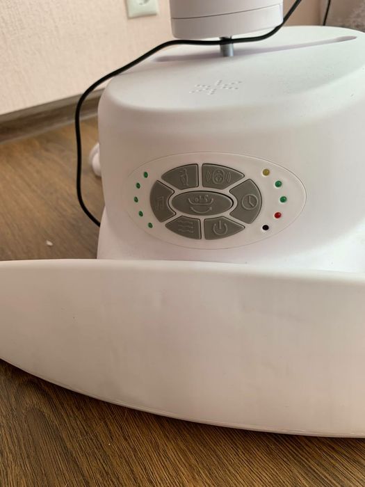 Заколисуюче крісло-гойдалка