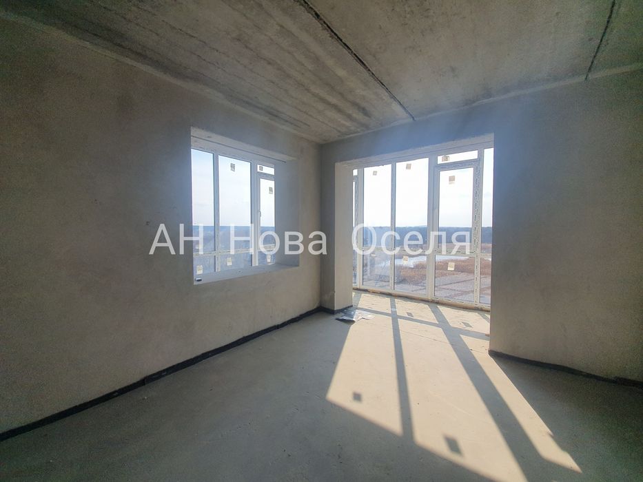 Квартира у новобудові з гарним краєвидом