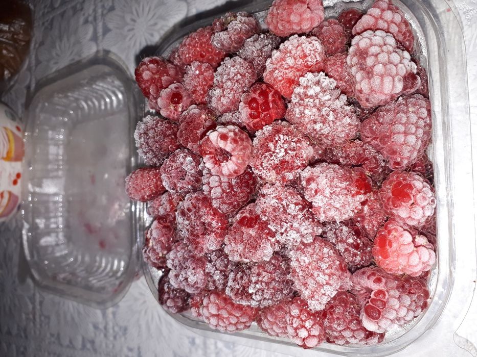 Малина заморожена