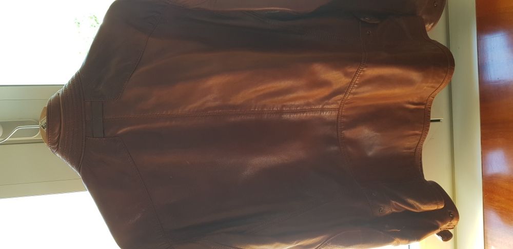 Casaco de Couro Massimo Dutti