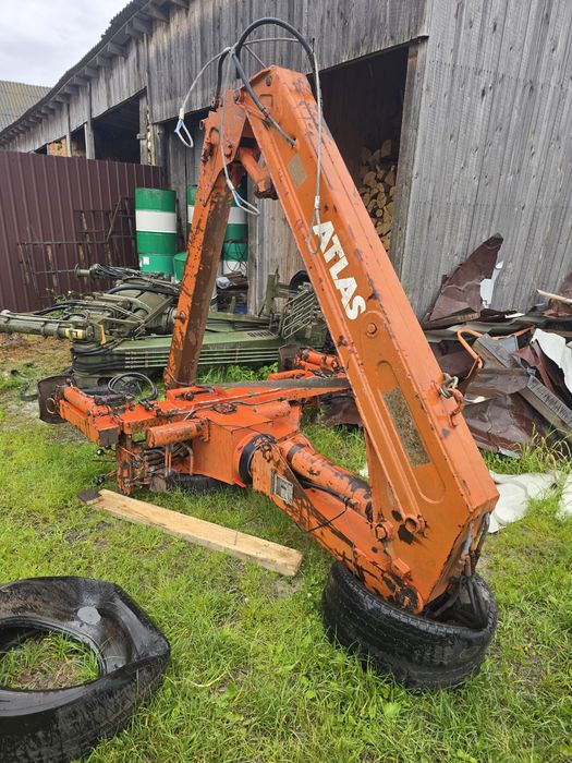 П р о д а м  Маніпулятор   атлас Привезений з Німеччини дзвоніть дам в