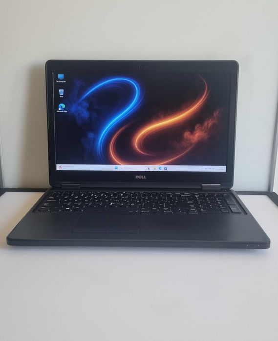 Dell Latitude E5550 / i5 / 8GB-RAM / SSD-256GB