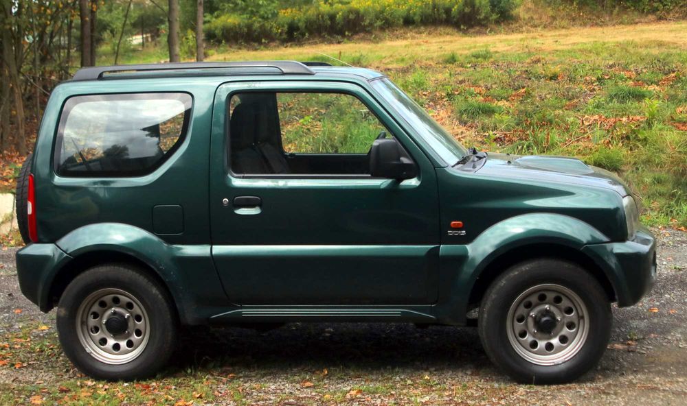 Samochód osobowy Suzuki Jimny: diesel, turbo, 4x4, 2005 r.  172000 km.