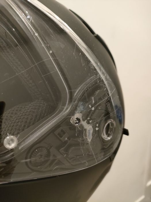 Capacete marca GIVI usado