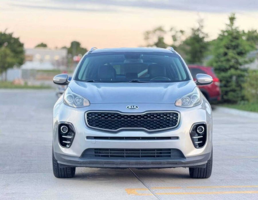 Kia Sportage EX      2019