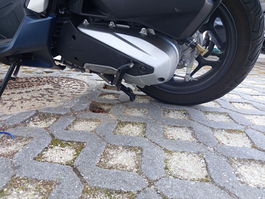 Honda PCX   02/2024