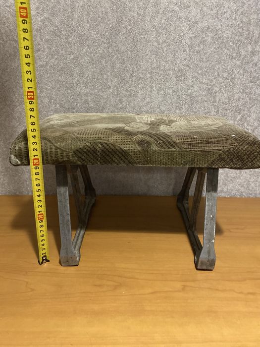 Маленький стульчик