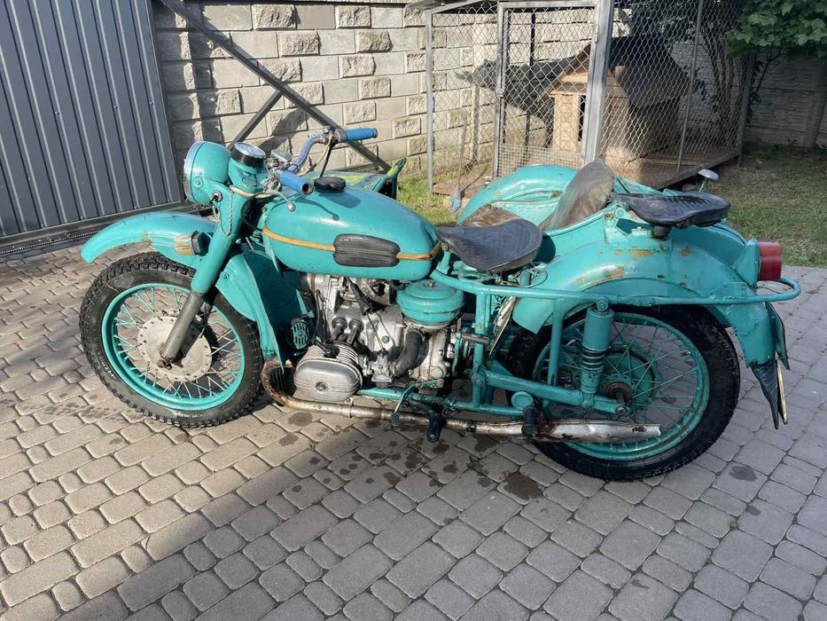 Продам  Мотоцикол Урал з  каляскої