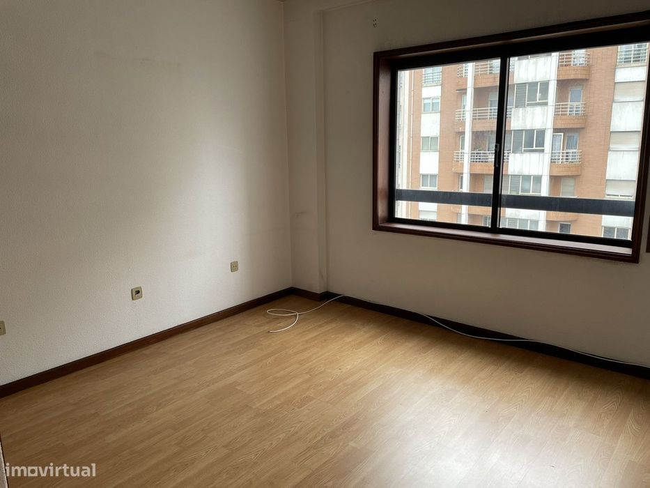 Alugo T1 Avenida da República – Gaia