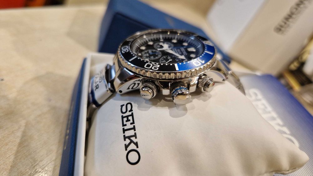 SEIKO SOLAR ZEGAREK MĘSKI  Batman V176-0AD0 / Komis Krzysiek