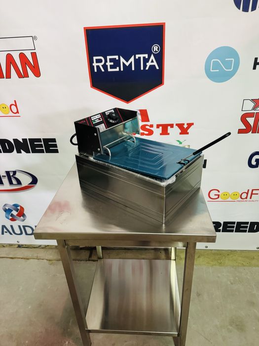 Фритюрниця Професійна  Обєм 6 Літрів Нова!