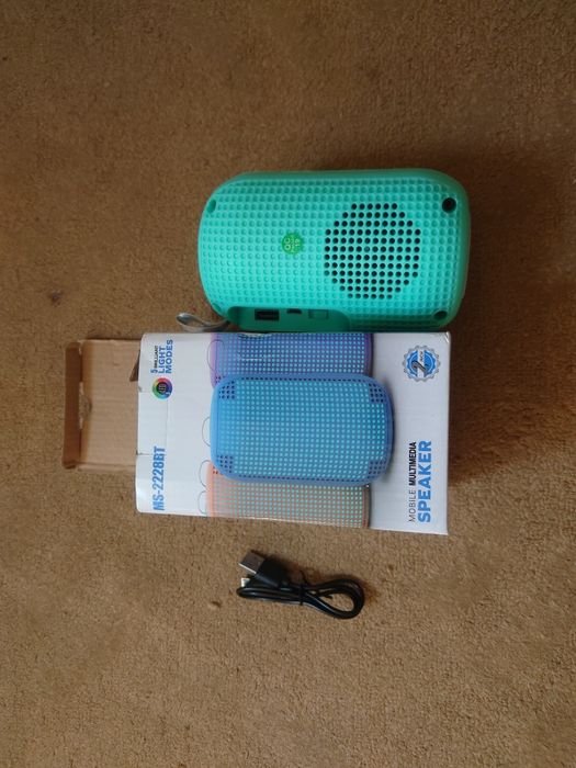 Bluetooth колонка портативна