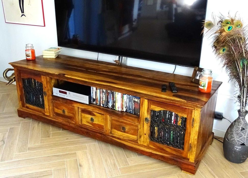 Piękna kolonialna szafka RTV z litego drewna