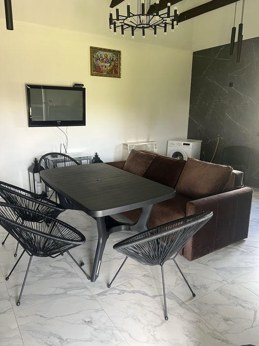 Подобова оренда будинку в м. ЯВОРІВ біля кордону Краковець-Корчова