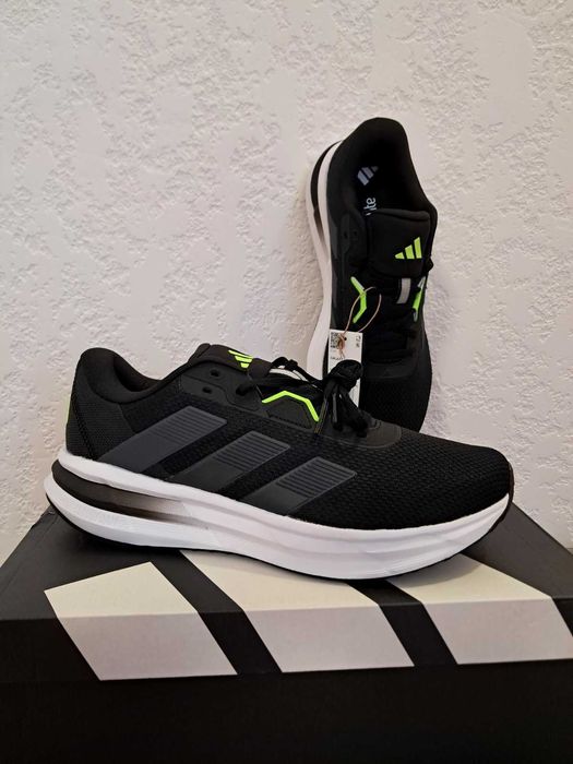 Кросівки adidas 44р. ОРИГІНАЛ