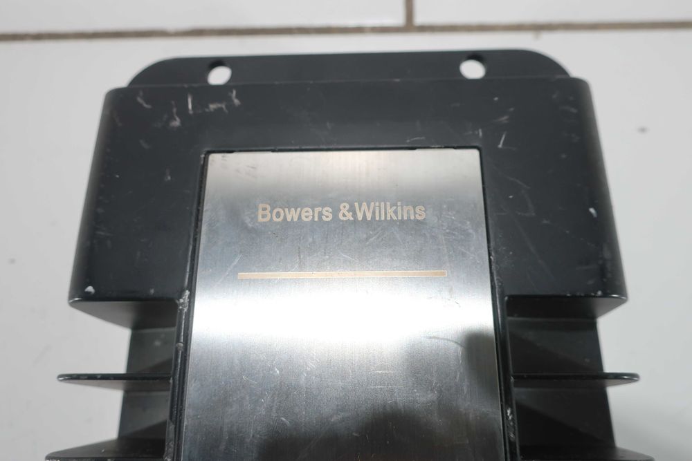 Maserati Quattroporte M156 wzmacniacz Bowers & Wilkins