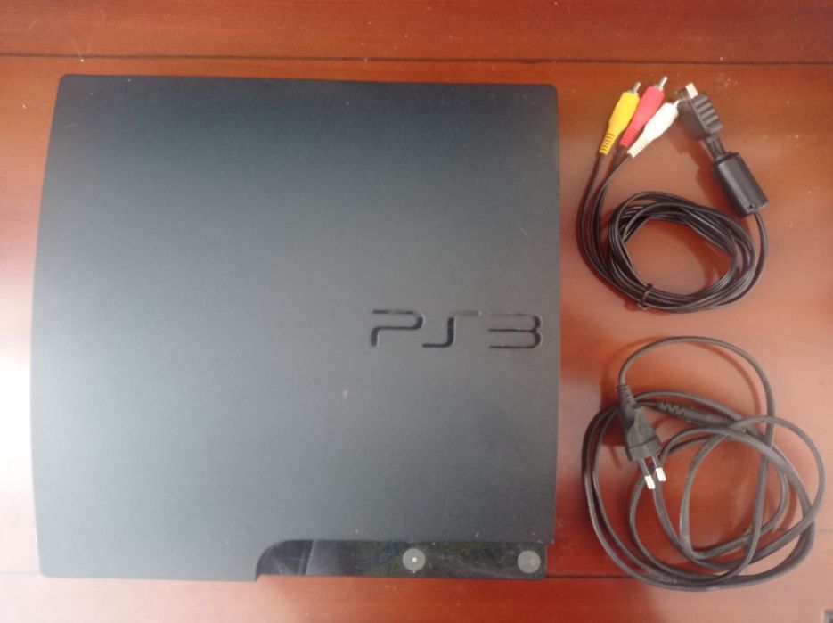 PS3 Slim (avariada)