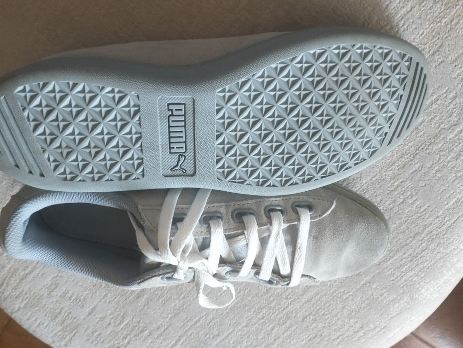 Sapatilhas Puma em camurça