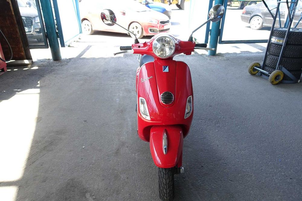 Ретро скутер 2010 Piaggio Vespa LX50