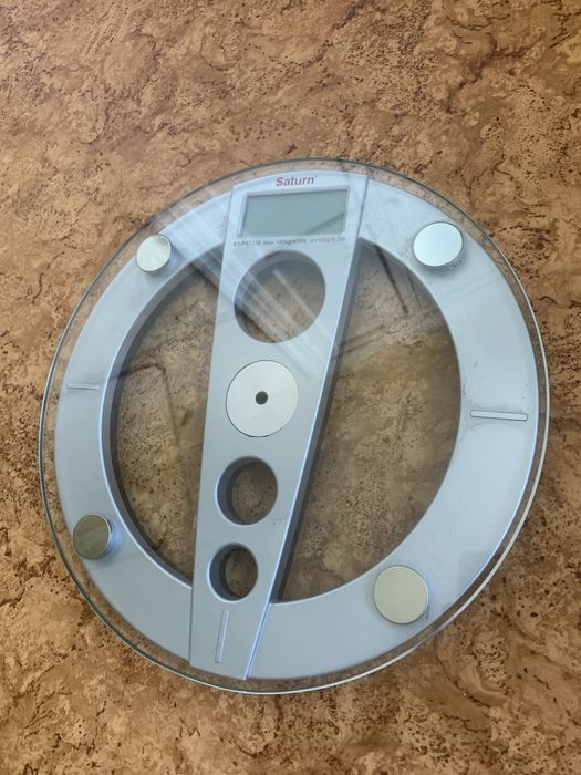 Весы напольные Saturn ST-PS7238