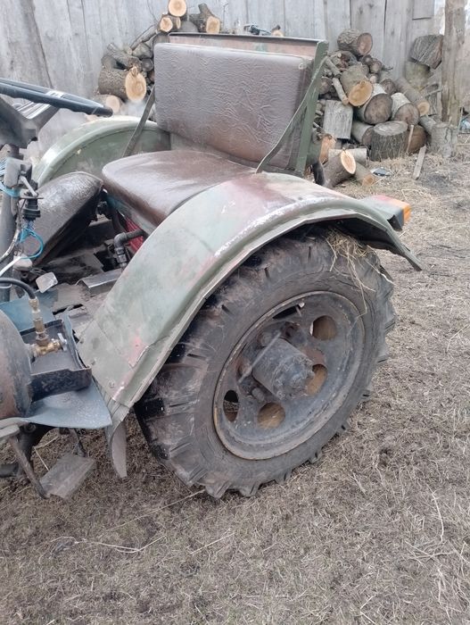 Продам саморобний трактор. Звертайтесь по телефону.