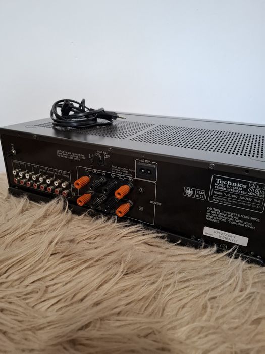 Wzmacniacz Technics SU-VZ320. Bardzo dobry stan.