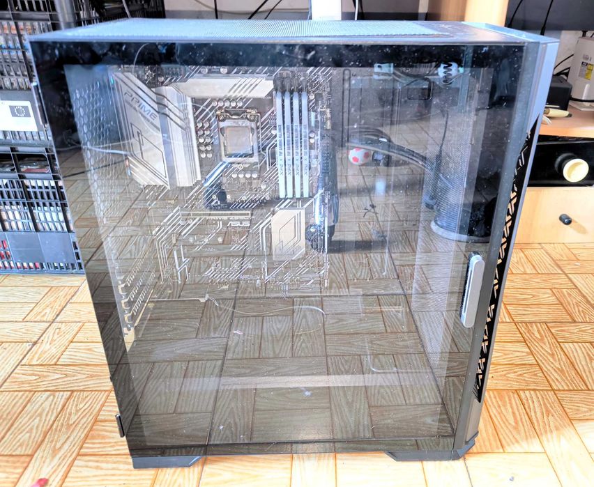 Gaming Computer Tower455443407365089281