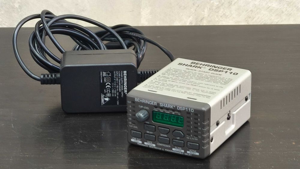 Processador de Sinal Behringer DSP-110