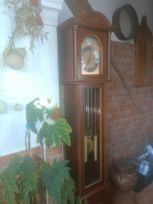 Relógio antigo muito bom estado