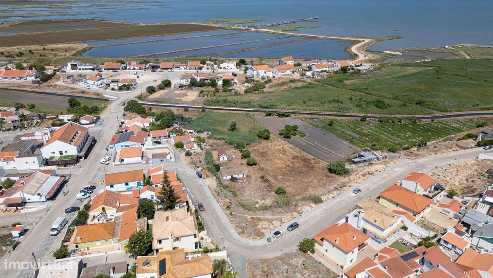 Moradia Isolada T2 com jardim, Carrasqueira, Alcacer do Sal