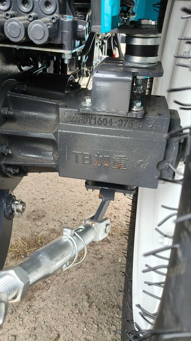 Трактор BULAT TE504R з дашком