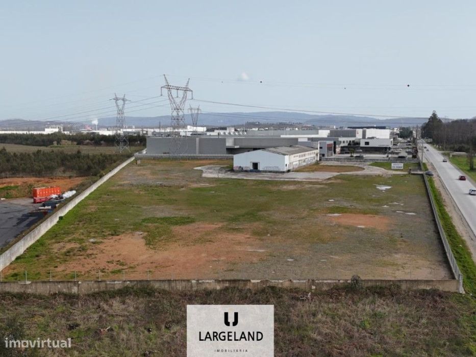 Terreno de 20.000m2 na Zona Industrial de Albergaria-a-Velha