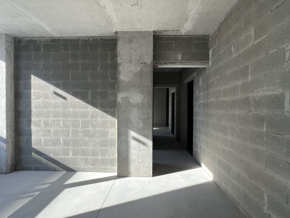 Продаж двокімнатна кв. в ЖК Файна Таун, з кухнею-вітальнею, не кутова