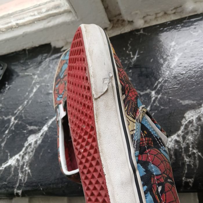 Vans x Marvel Spider-Man Classic Slip On