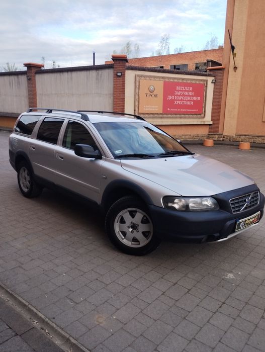 Продам Volvo XC70 2.4 Diesel — Надійний та доглянутий крос-універсал!