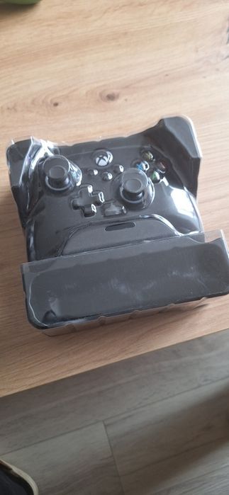 Pad do Xboxa One X