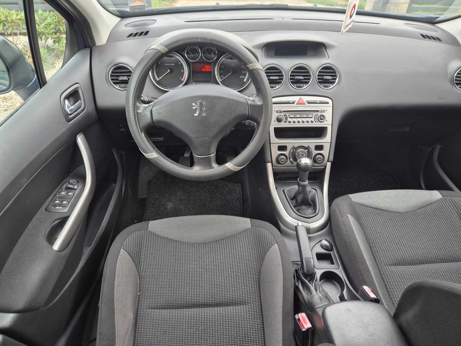 Samochód osobowy Peugeot 308