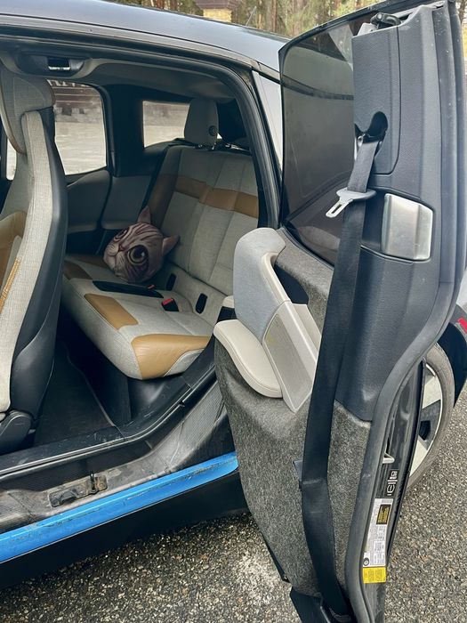 BMW i3 REX - електро + бензин = безлімітний пробіг!