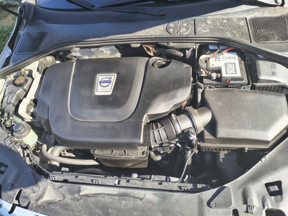 Volvo     V   60
