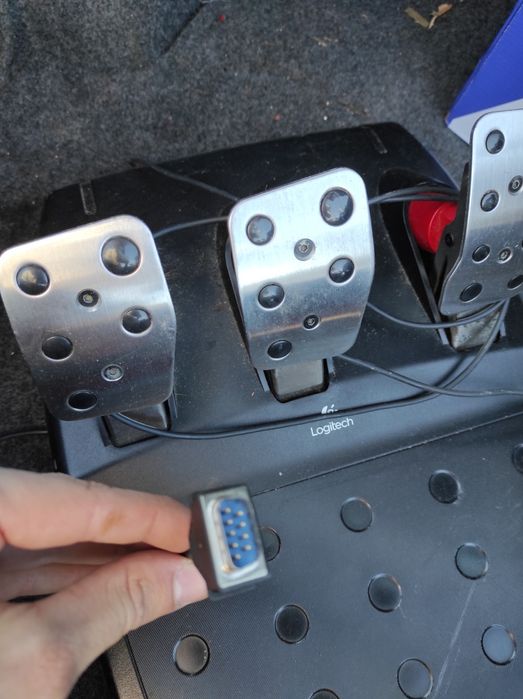 Pedały logitech sprzęgło gaz hamulec