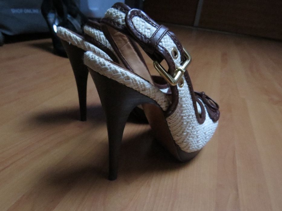 Sapatos brancos e castanhos (bom estado) nº 37